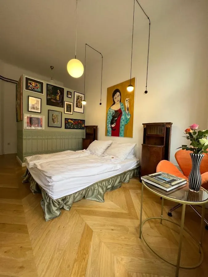Unique Artistic Apartment By H'Ereggi Budapest